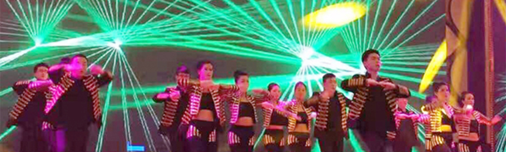 新活力 17創(chuàng)！雷諾表業(yè)2017新年年會(huì)活力全開(kāi)！